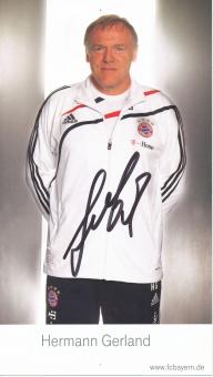Hermann Gerland   2019/2010  FC Bayern München Fußball Autogrammkarte original signiert 