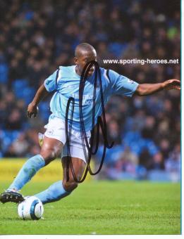 Josh Onomah  Manchester City  Fußball Autogramm Foto original signiert 