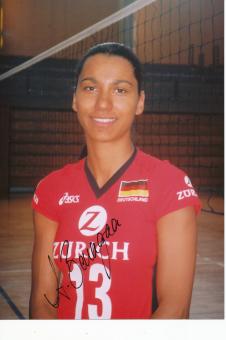 Atika Bouagaa  Volleyball Autogramm Foto original signiert 