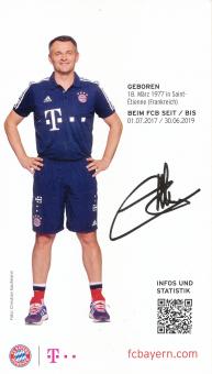 Willy Sagnol  2017/2018  FC Bayern München Fußball Autogrammkarte Druck signiert 