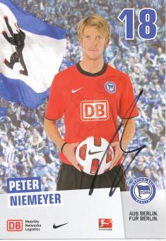 Peter Niemeyer   2010/2011  Hertha BSC Berlin  Fußball Autogrammkarte original signiert 