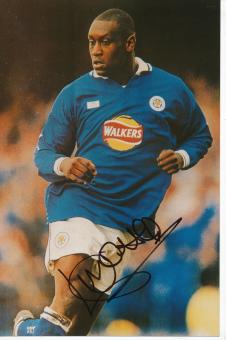 Emile Heskey  Leicester City   Fußball Autogramm  Foto original signiert 