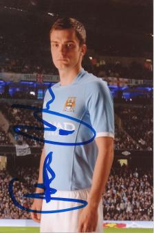 Adam Johnson  Manchester City  Fußball Autogramm Foto original signiert 
