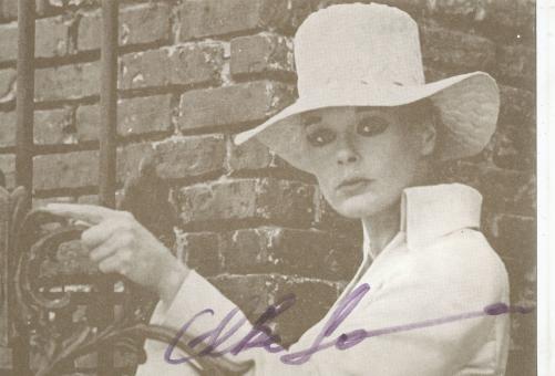 Elke Sommer  Film +  TV  Autogrammkarte  original signiert 