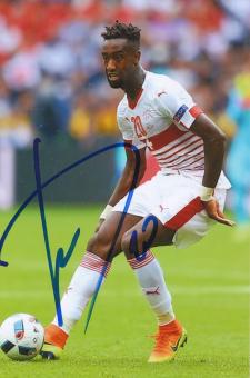 Johan Djourou  Schweiz  Fußball Autogramm  Foto original signiert 
