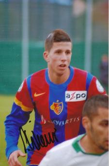 Sandro Wieser  FC Basel  Fußball Autogramm  Foto original signiert 
