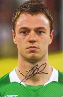 Jonny Evans  Nordirland  Fußball Autogramm  Foto original signiert 