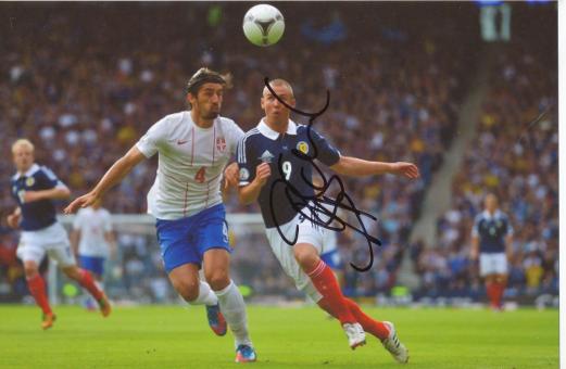 Milan Bisevac  Serbien  Fußball Autogramm  Foto original signiert 