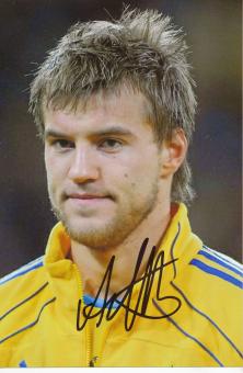 Andrij Varmolenko  Ukraine  Fußball Autogramm  Foto original signiert 
