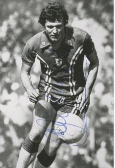 John Toshack  Wales Fußball Autogramm  Foto original signiert 