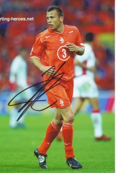 John Heitinga  Holland  Fußball Autogramm  Foto original signiert 