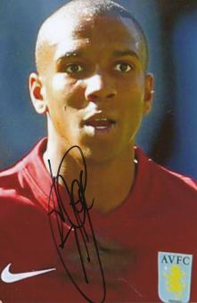 Ashley Young  Aston Villa  Fußball Autogramm Foto original signiert 