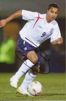 Theo Walcott  England  Fußball Autogramm Foto original signiert 