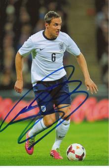 Phil Jagielka  England  Fußball Autogramm Foto original signiert 