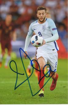 Adam Lallana  England  Fußball Autogramm Foto original signiert 