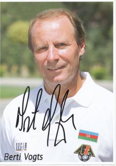Berti Vogts  Aserbaidschan  Fußball Autogrammkarte original signiert 