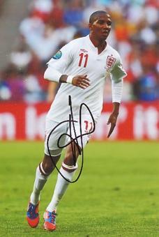 Ashley Young  England  Fußball Autogramm Foto original signiert 