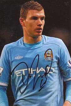 Edin Dzeko  Manchester City  Fußball Autogramm Foto original signiert 