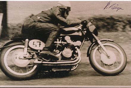 Fritz Kläger  † 2007  NSU  Motorrad Sport Autogramm Foto original signiert 