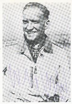 Hans Ulrich Rudel † 1982 Schlachtflieger Militär Autogrammkarte  original signiert 