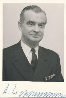 Armin Zimmermann † 1976 Admiral Generalinspekteur Bundeswehr Militär Autogrammkarte  original signiert 