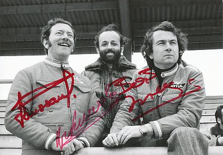 Bob Wollek † 2001  & Henri Pecarolo & Jean Pierre Jaussaud † 2021 Formel 1  Auto Motorsport  Autogramm Foto original signiert 