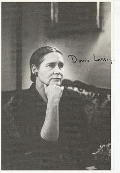 Doris Lessing † 2012   Schriftstellerin 2007 Nobelpreisträgerin Literatur  Autogrammkarte  original signiert 
