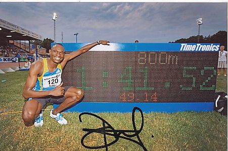 David Rudisha  Kenia 2 x Olympiasieger  Leichtathletik  Autogramm   Foto original signiert 