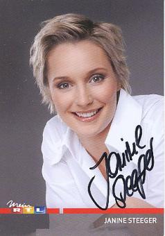 Janine Steeger   RTL  TV  Autogrammkarte original signiert 