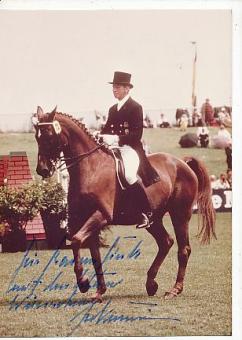 Josef Neckermann † 1992 Olympiasieger Reiten  Autogramm Foto original signiert 
