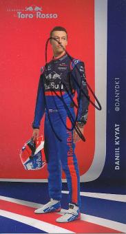 Daniil Kvyat  Toro Rosso  Formel 1 Auto Motorsport  Autogrammkarte  original signiert 