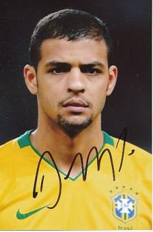 Felipe Melo  Brasilien  WM 2010 Fußball Autogramm Foto original signiert 