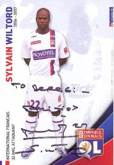 Sylvain Wiltord  Olympique Lyon  Fußball Autogrammkarte original signiert 
