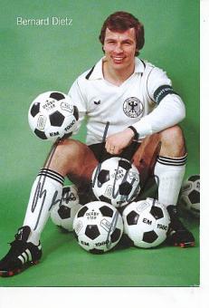 Bernard Dietz  DFB  Fußball Autogrammkarte original signiert 