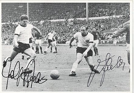 Wolfgang Weber & Uwe Seeler † 2022  WM 1966  DFB  Fußball Autogrammkarte original signiert 