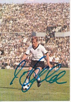 Siegfried Held  DFB   WM 1970 Bergmann Fußball 10 x 15 cm Autogrammkarte original signiert 
