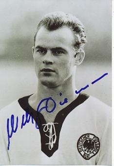 Willi Giesemann   DFB  Fußball Autogramm Foto original signiert 
