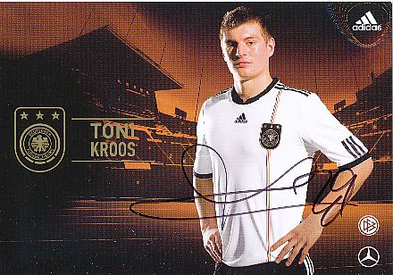 Toni Kroos  DFB  WM 2010   Fußball Autogrammkarte original signiert 