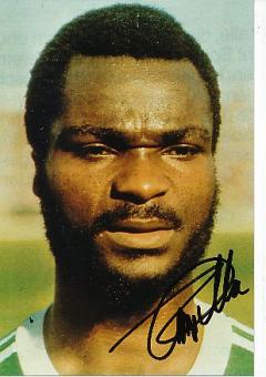 Roger Milla   Kamerun  WM 1990  Fußball Autogramm Foto original signiert 