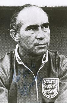Alf Ramsey † 1999  Trainer  England Weltmeister WM 1966  Fußball Autogramm Foto original signiert 