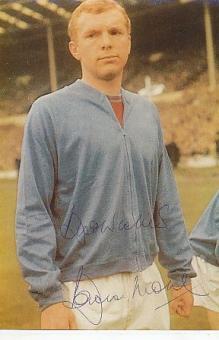 Bobby Moore † 1993  England Weltmeister WM 1966  Fußball Autogramm Foto original signiert 
