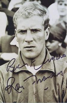 Ron Flowers † 2021  England Weltmeister WM 1966  Fußball Autogramm Foto original signiert 