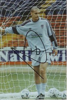 Rio Ferdinand   England  Fußball Autogramm Foto original signiert 