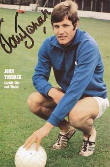 John Toshack  Wales  Fußball Autogramm Foto original signiert 