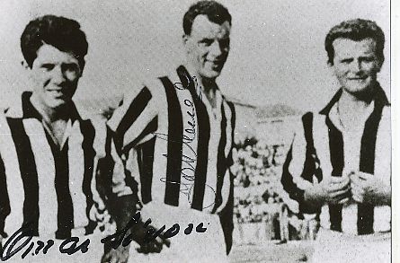 Omar Sivori † 2005 & John Charles † 2004  Juventus Turin  Fußball Autogramm Foto original signiert 