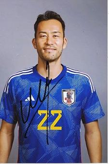 Maya Yoshida  Japan  Fußball  Autogramm Foto  original signiert 