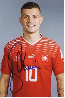 Granit Xhaka   Schweiz  Fußball  Autogramm Foto  original signiert 