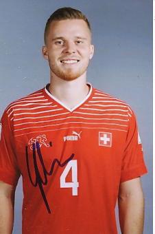 Nico Elvedi   Schweiz  Fußball  Autogramm Foto  original signiert 