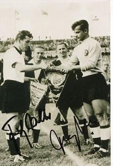 Fritz Walter † 2004 DFB Weltmeister WM 1954  &  Turgay Seren † 2016 Türkei WM 1954  Fußball Autogramm Foto original signiert 