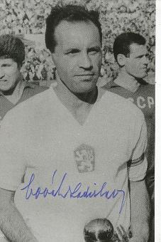 Ladislav Novak † 2011 CSSR WM 1954  Fußball Autogramm Foto  original signiert 